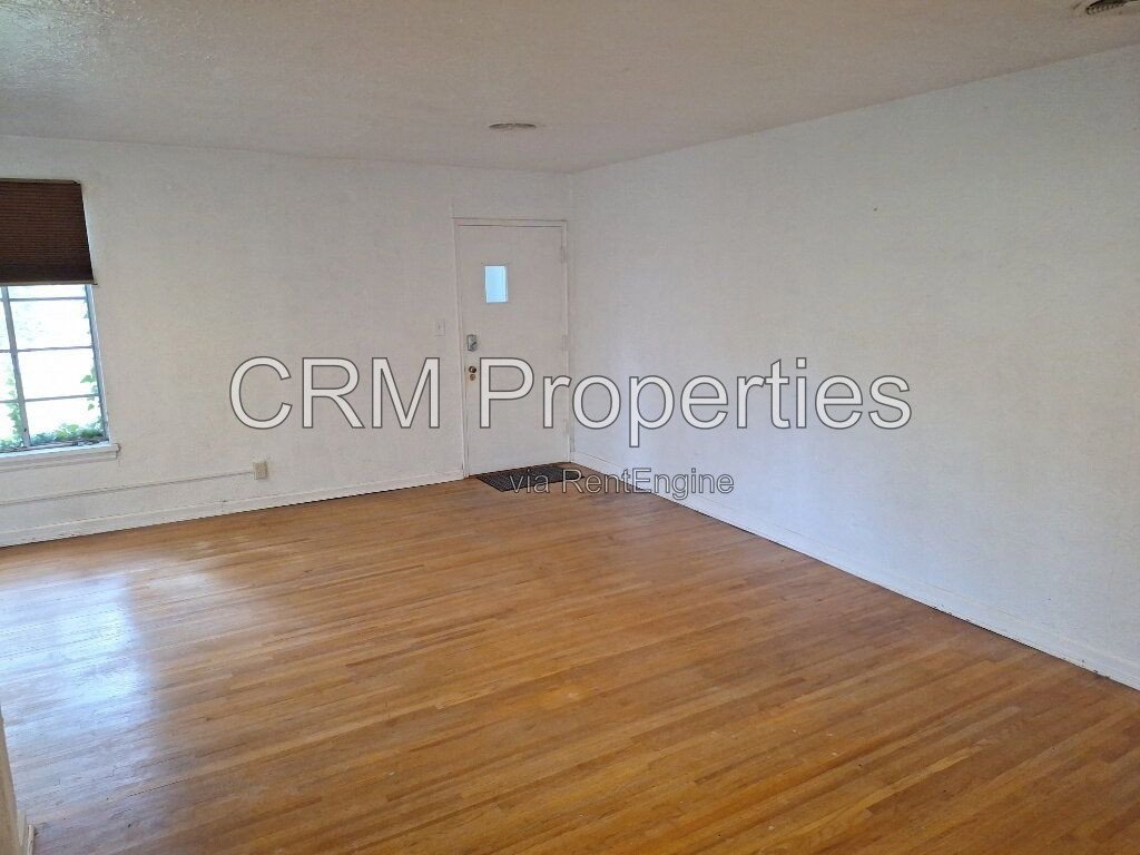 2101 N WHEELING AVE. APT 2, MUNCIE property image
