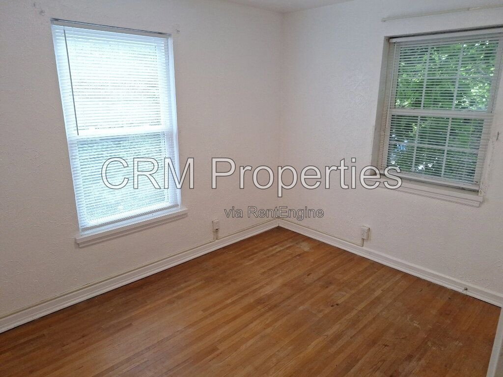 2101 N WHEELING AVE. APT 2, MUNCIE property image