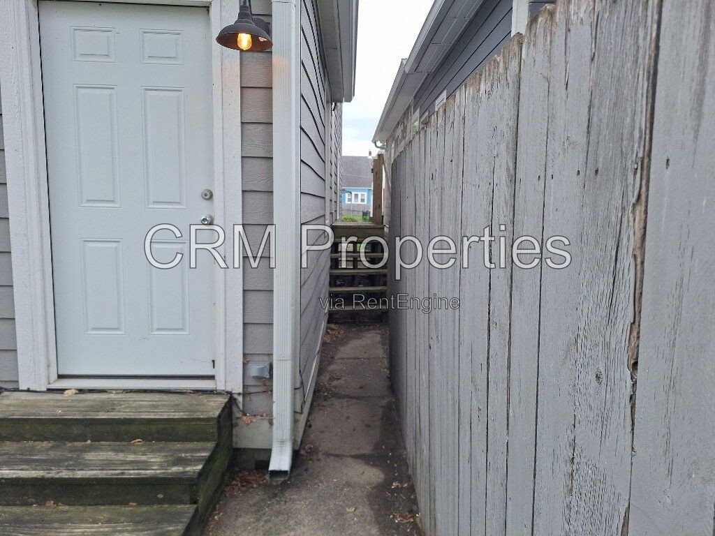 1910 LEXINGTON AVE. UNIT B, INDIANAPOLIS property image