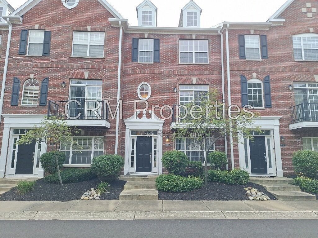 8250 ETHAN DR. FISHERS property image