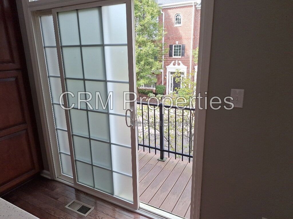 8250 ETHAN DR. FISHERS property image