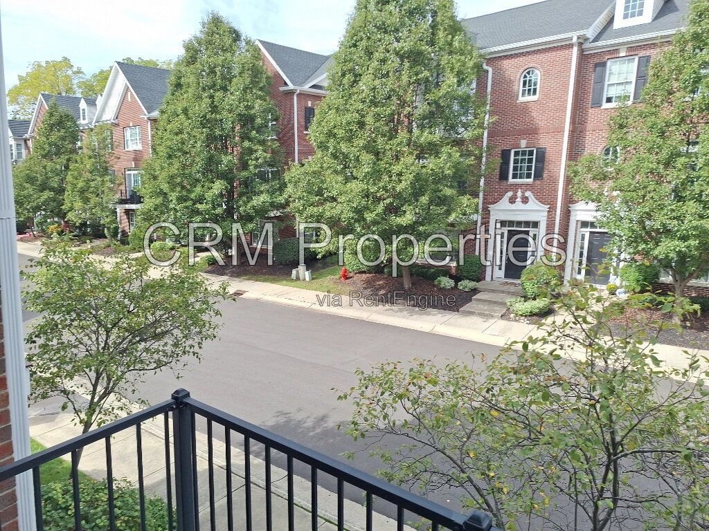 8250 ETHAN DR. FISHERS property image