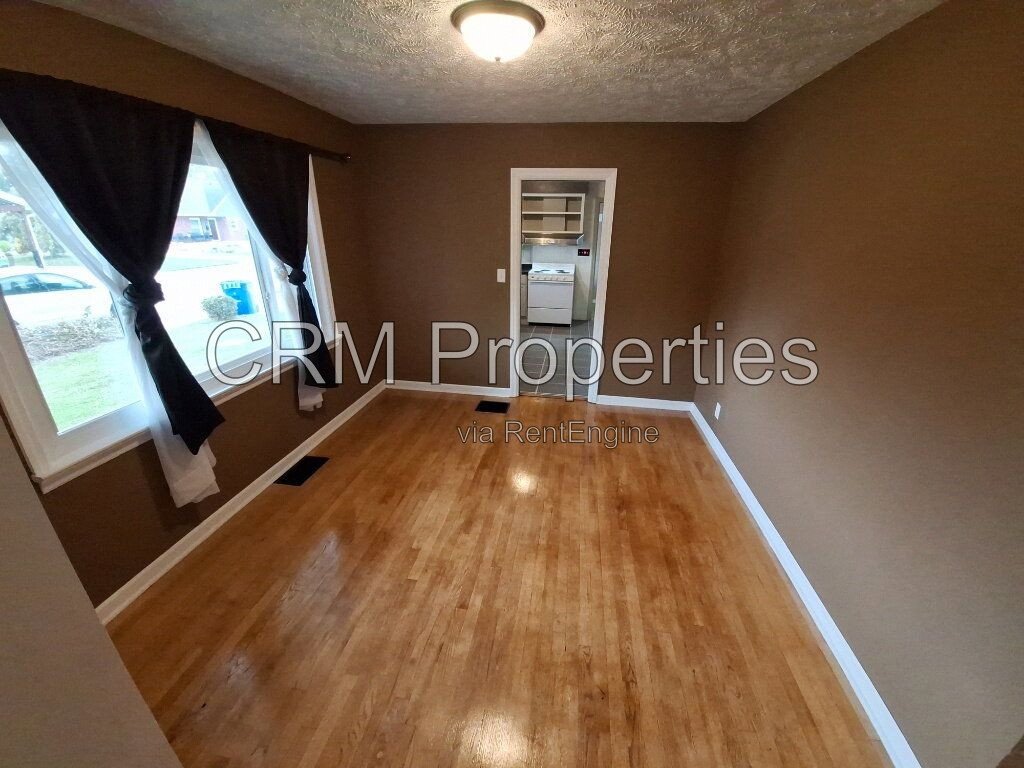105 S FOREST DR. KOKOMO property image