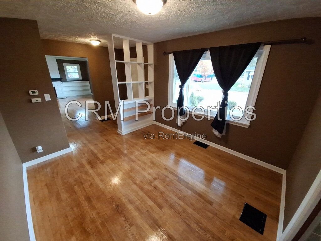 105 S FOREST DR. KOKOMO property image