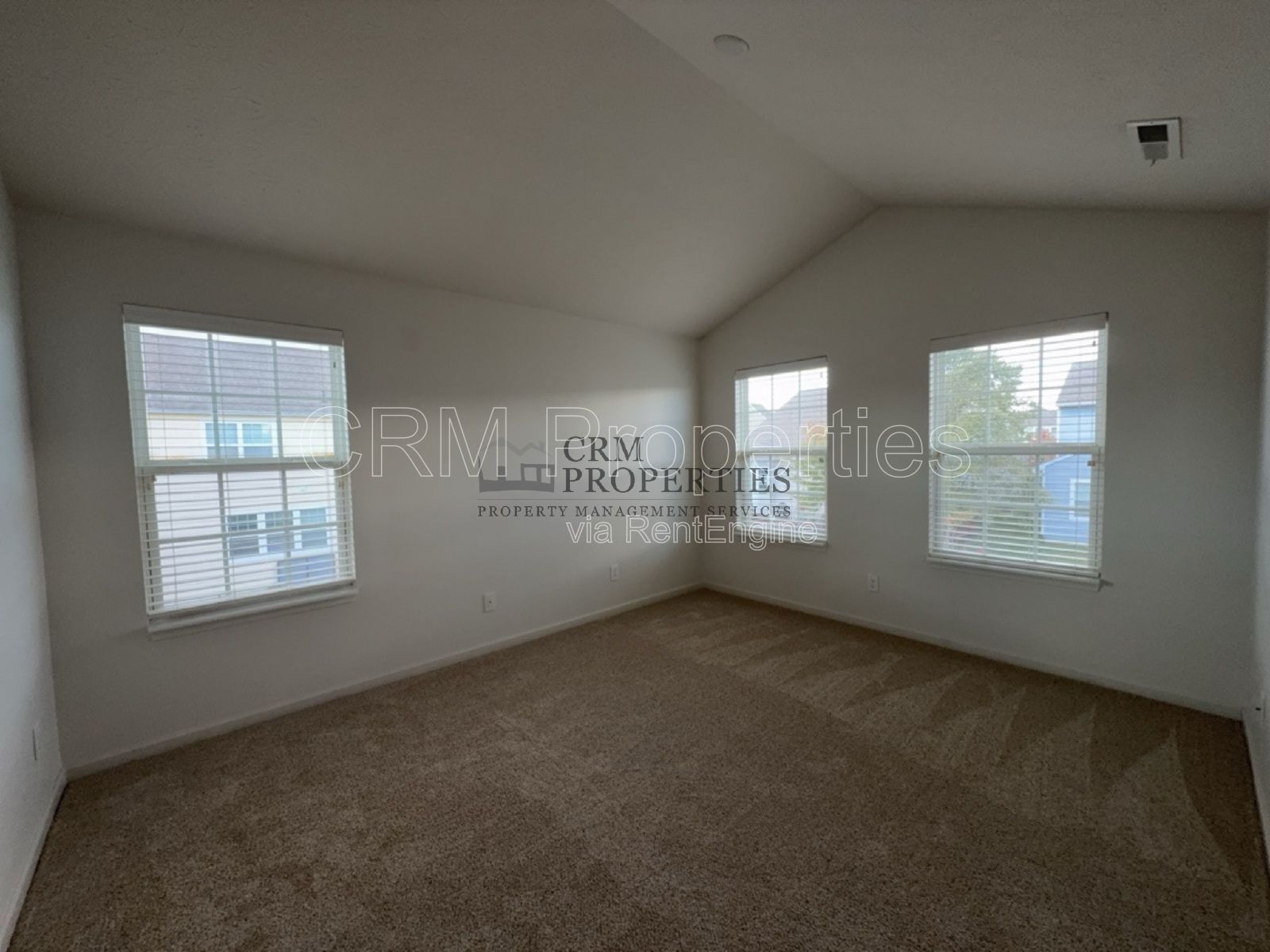 5860 CROWLEY PARKWAY, WHITESTOWN property image