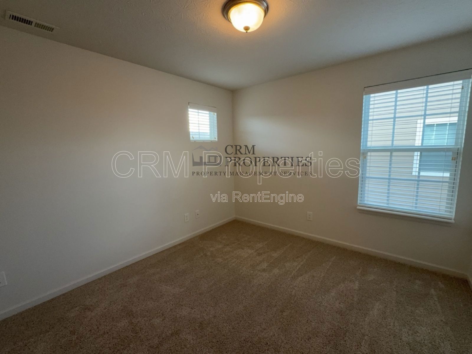 5860 CROWLEY PARKWAY, WHITESTOWN property image