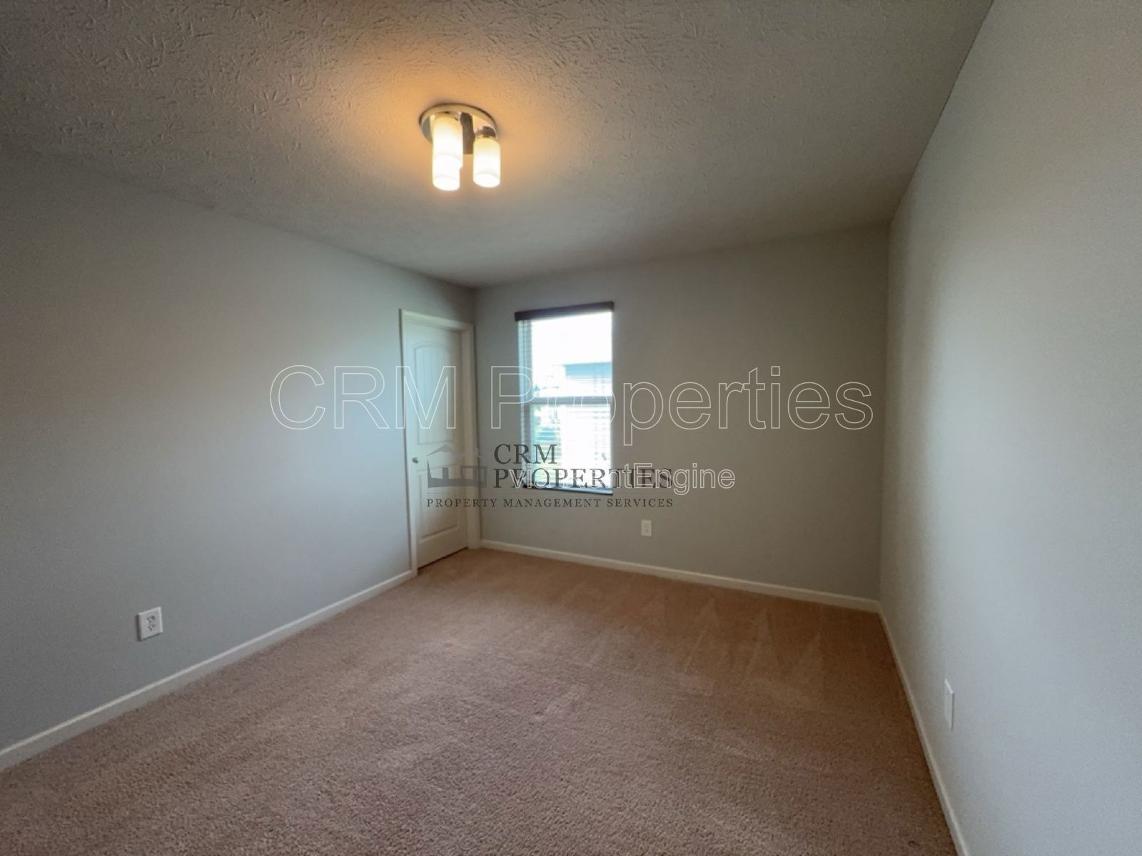 13213 ISLE OF MAN WAY, FISHERS property image