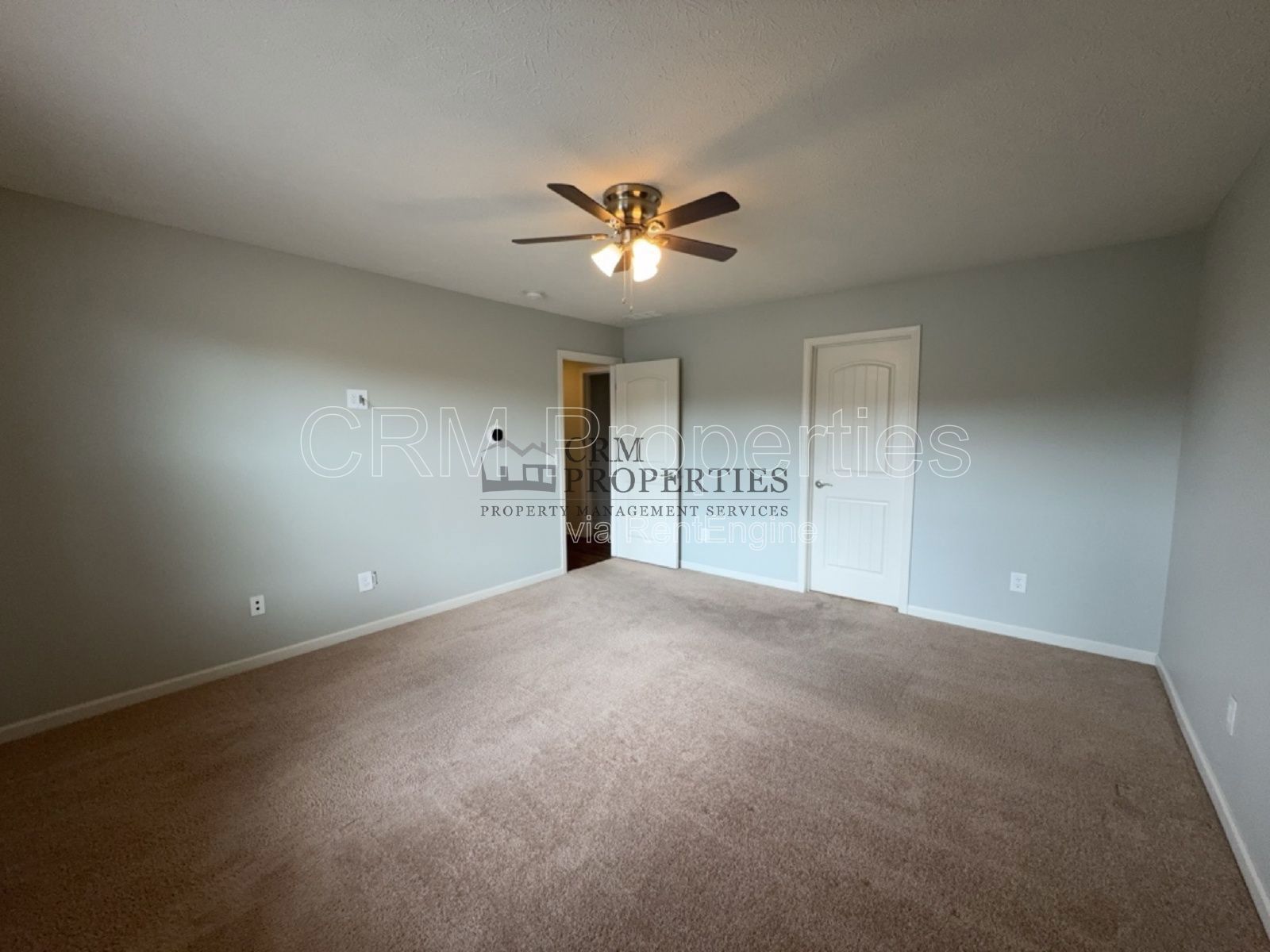 13213 ISLE OF MAN WAY, FISHERS property image