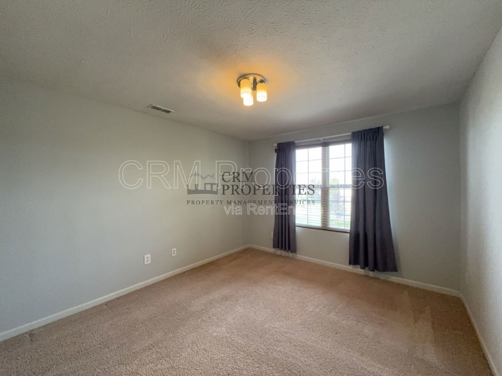 13213 ISLE OF MAN WAY, FISHERS property image