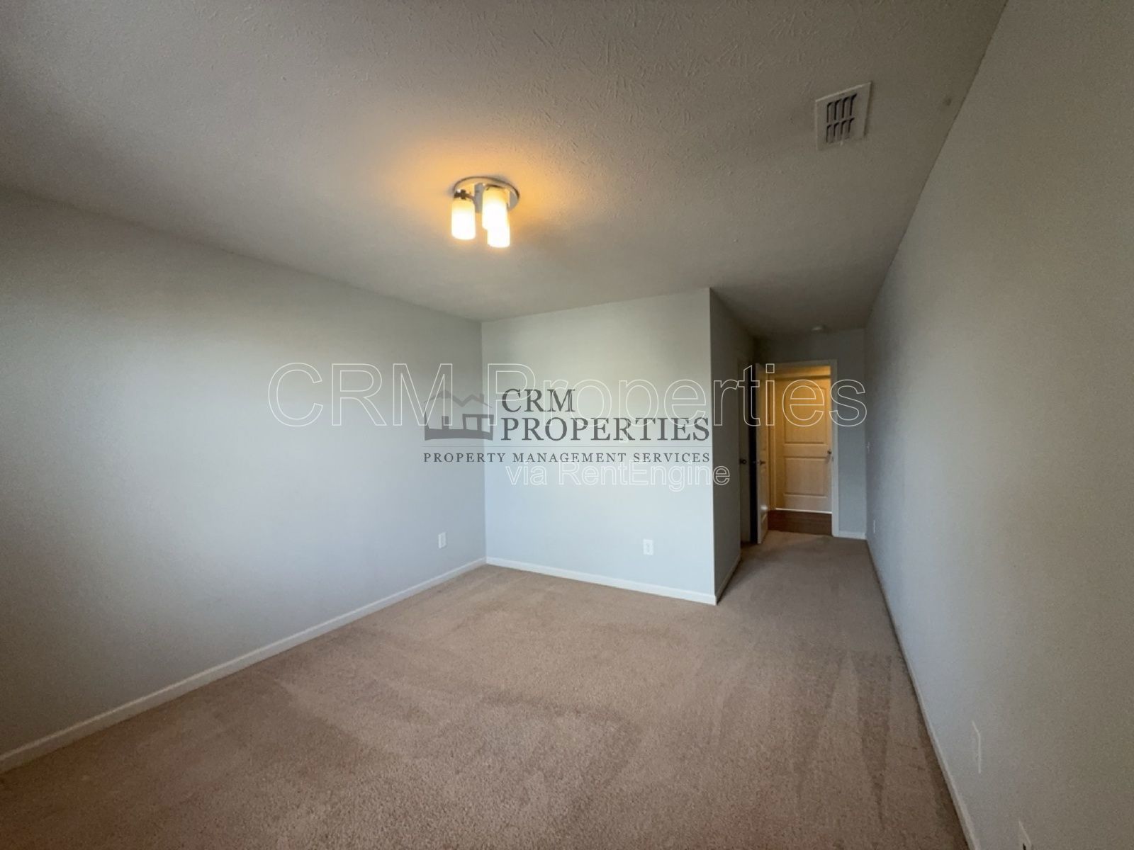 13213 ISLE OF MAN WAY, FISHERS property image