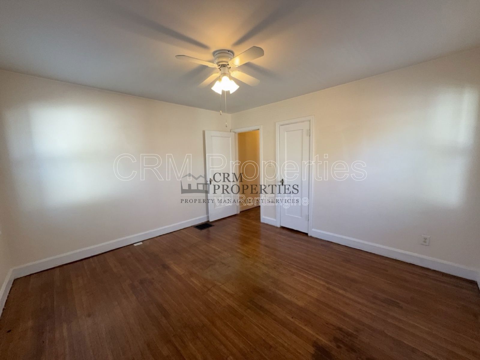 933 N LINWOOD AVE, INDIANAPOLIS property image