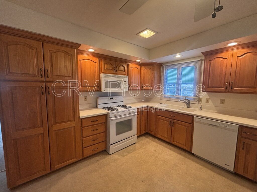 202 LODY LANE, KOKOMO property image