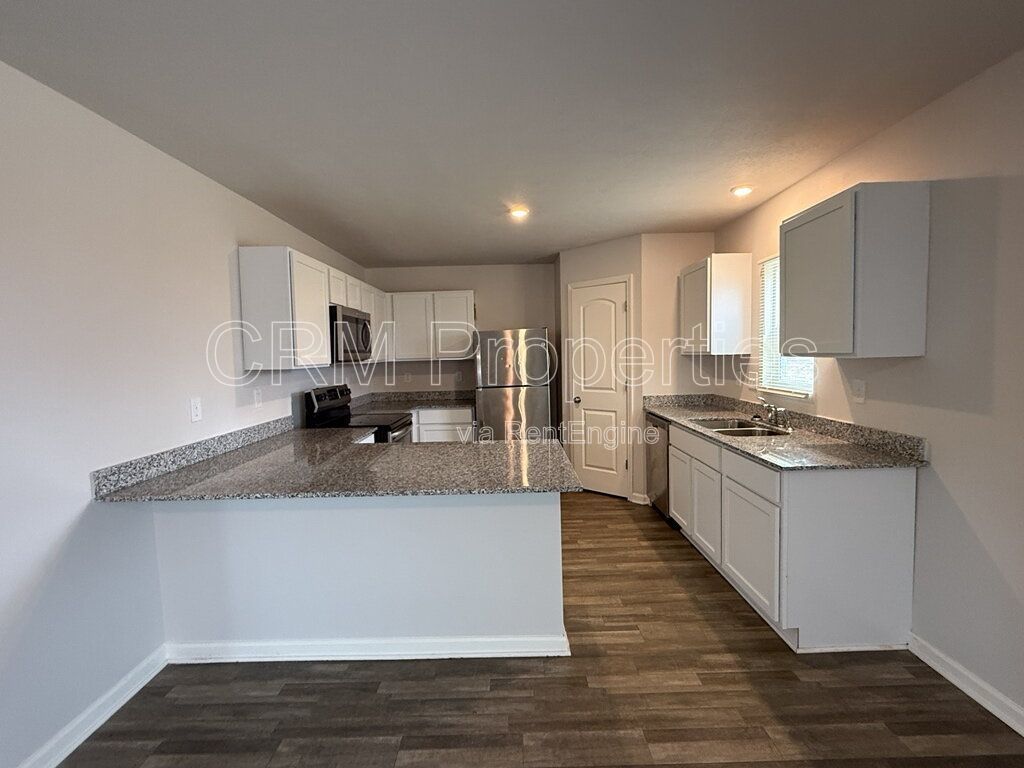 2618 W KINGS CANYON DR. MUNCIE property image