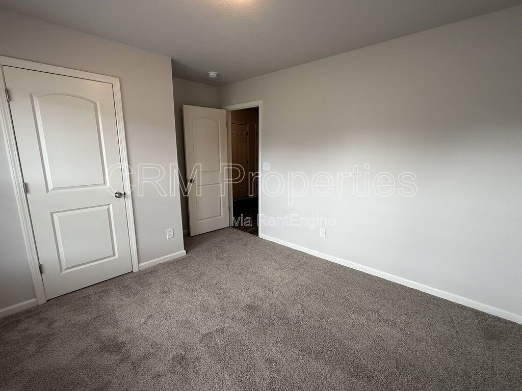 2618 W KINGS CANYON DR. MUNCIE property image