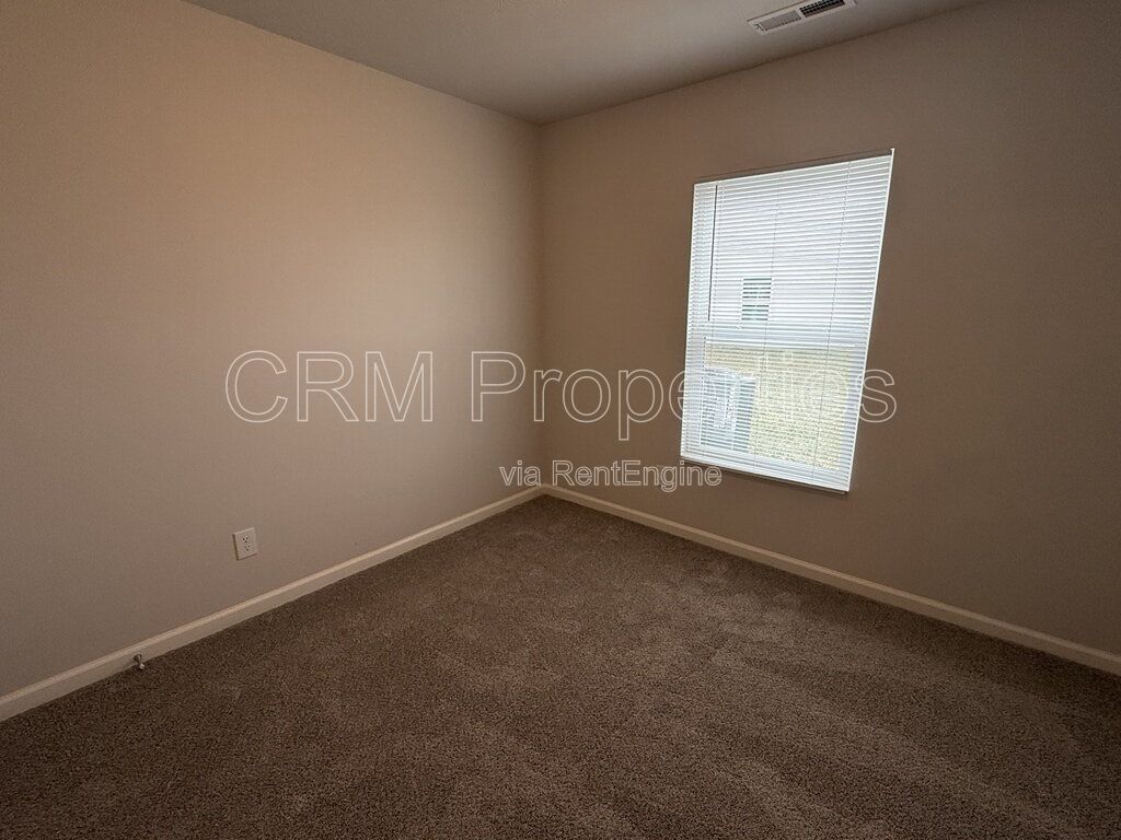 2618 W KINGS CANYON DR. MUNCIE property image