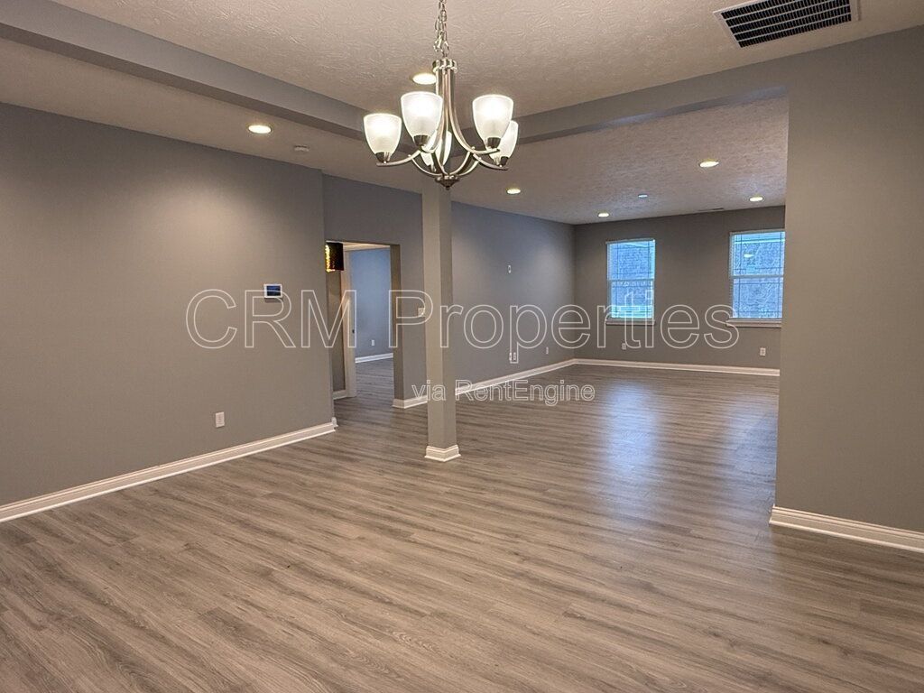 6336 FILLY CIR. INDIANAPOLIS property image