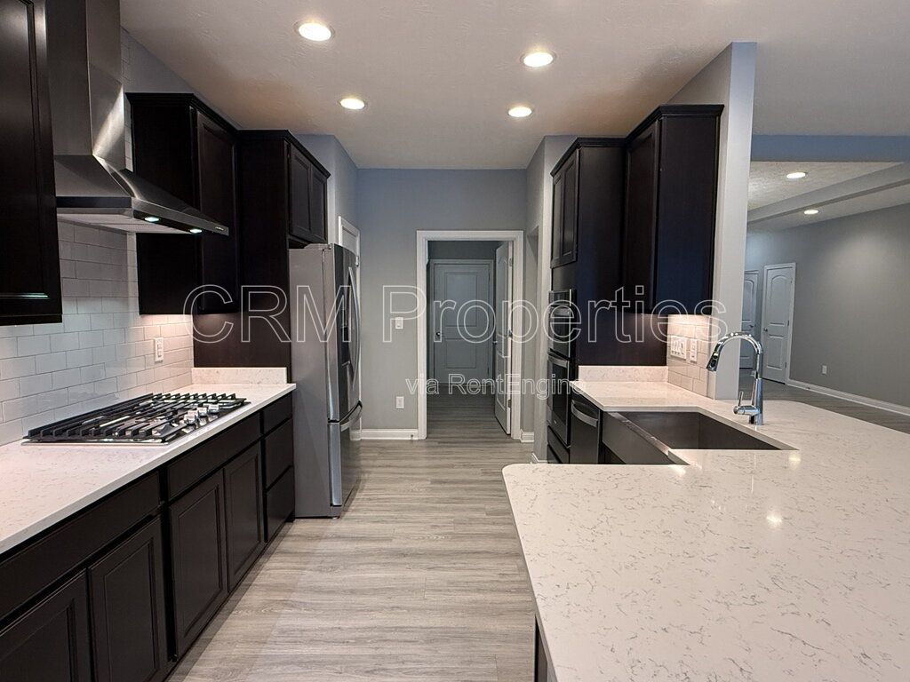 6336 FILLY CIR. INDIANAPOLIS property image