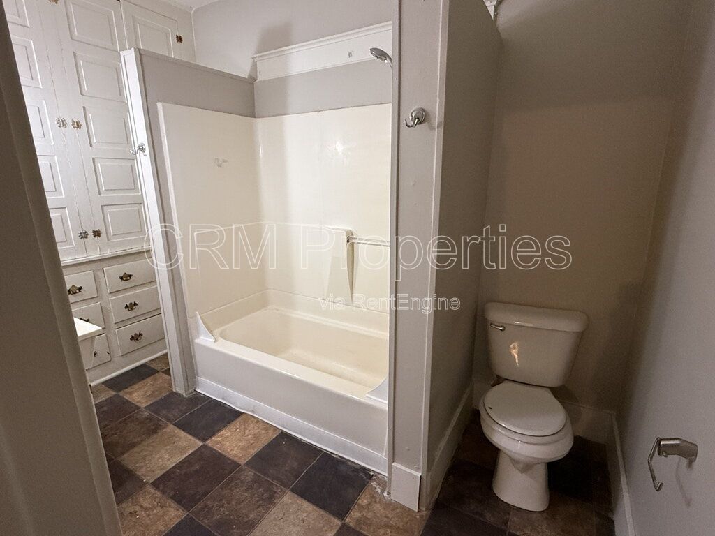 517 W JEFFERSON ST, UPPER UNIT. KOKOMO property image