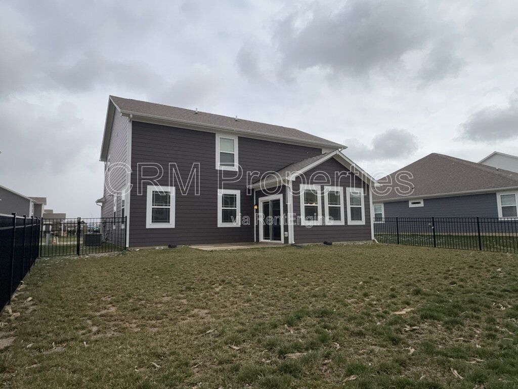 8862 BLACKBURN ST. FORTVILLE, IN property image