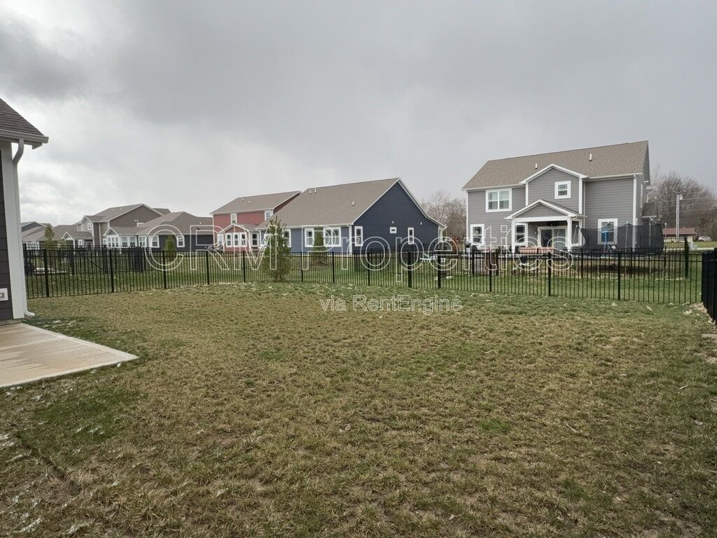 8862 BLACKBURN ST. FORTVILLE, IN property image