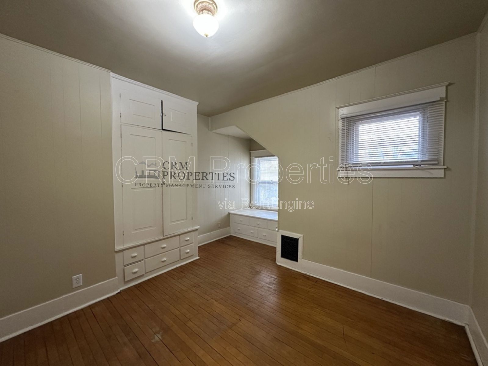 225 KINGSTON RD APT 2. KOKOMO property image