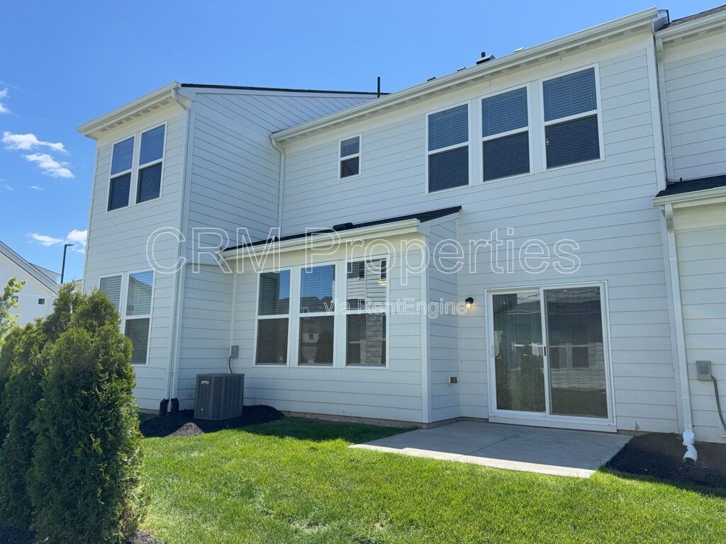7264 SELAH LN. NOBLESVILLE property image