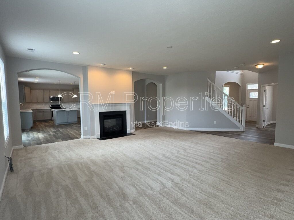 6311 BURGIN DR. WHITESTOWN property image