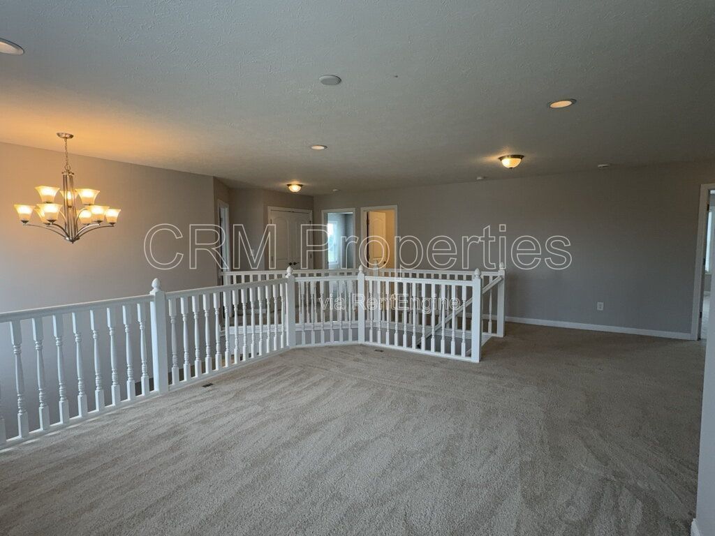 6311 BURGIN DR. WHITESTOWN property image