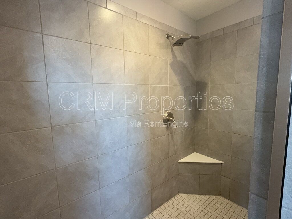 6311 BURGIN DR. WHITESTOWN property image