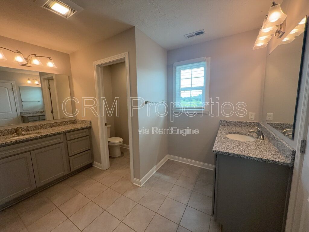 6311 BURGIN DR. WHITESTOWN property image