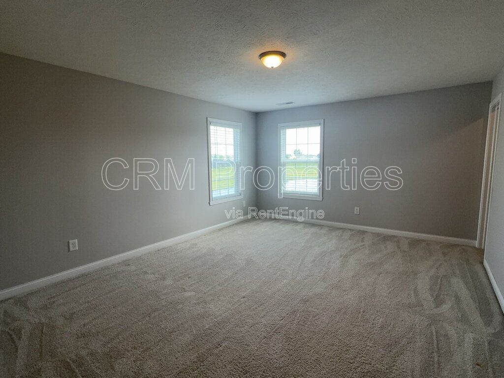 6311 BURGIN DR. WHITESTOWN property image