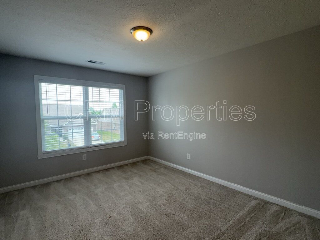 6311 BURGIN DR. WHITESTOWN property image