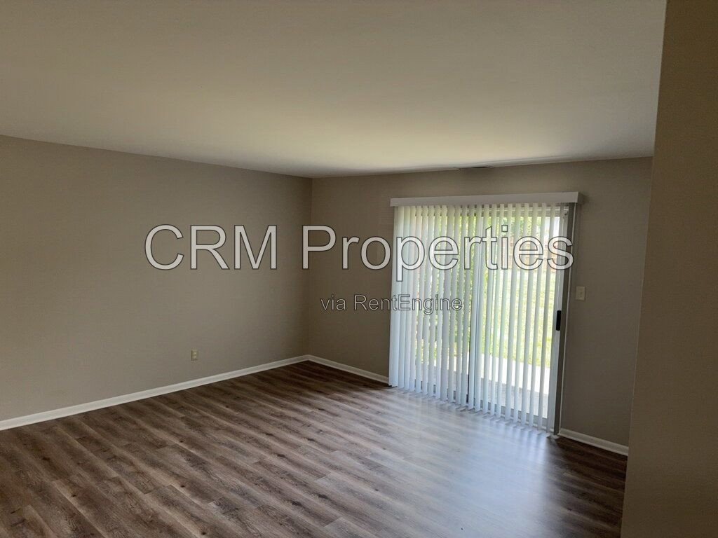 1420 E JEFFERSON ST. UNIT 02, FRANKLIN property image