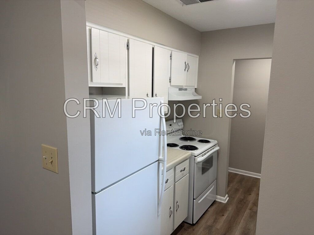 1420 E JEFFERSON ST. UNIT 02, FRANKLIN property image