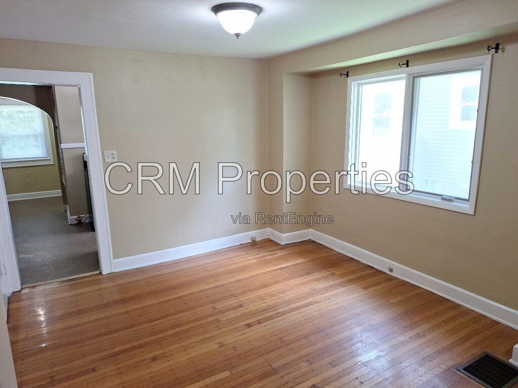 5247 N COLLEGE AVE. INDIANAPOLIS property image