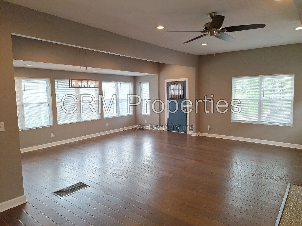 426 PARKWAY AVE. INDIANAPOLIS property image