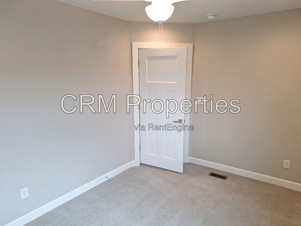 426 PARKWAY AVE. INDIANAPOLIS property image