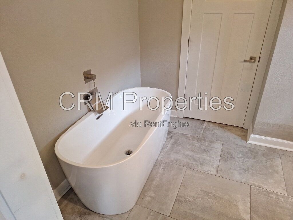 426 PARKWAY AVE. INDIANAPOLIS property image