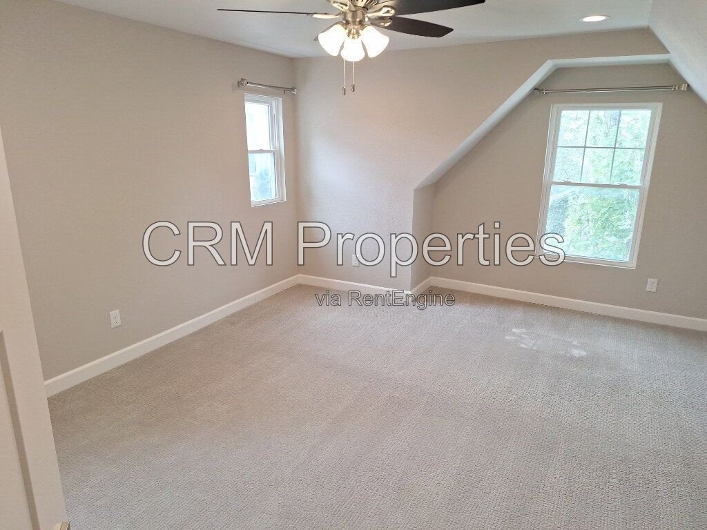 426 PARKWAY AVE. INDIANAPOLIS property image
