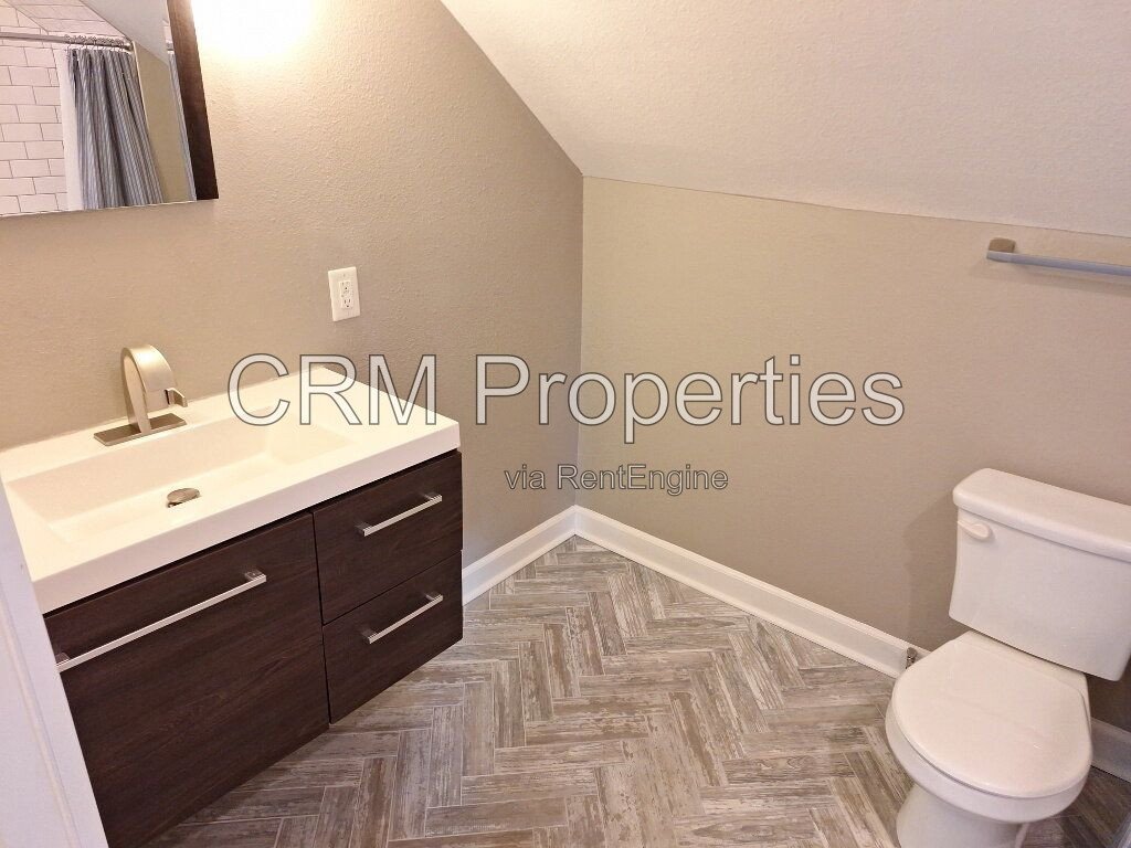 426 PARKWAY AVE. INDIANAPOLIS property image