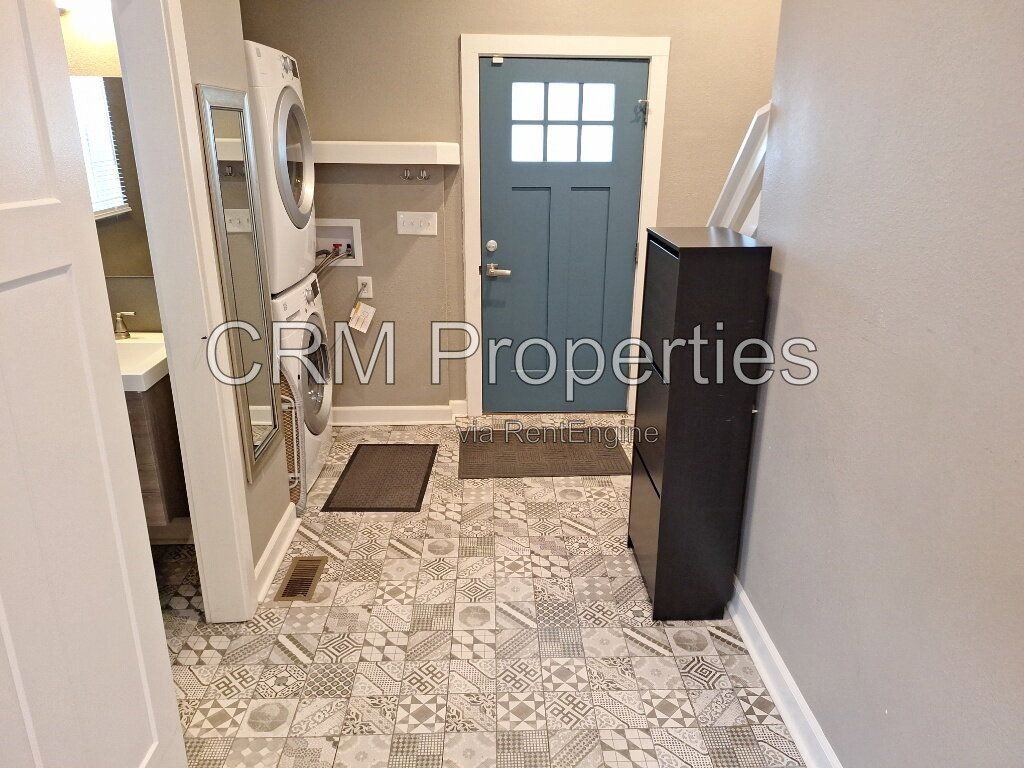 426 PARKWAY AVE. INDIANAPOLIS property image