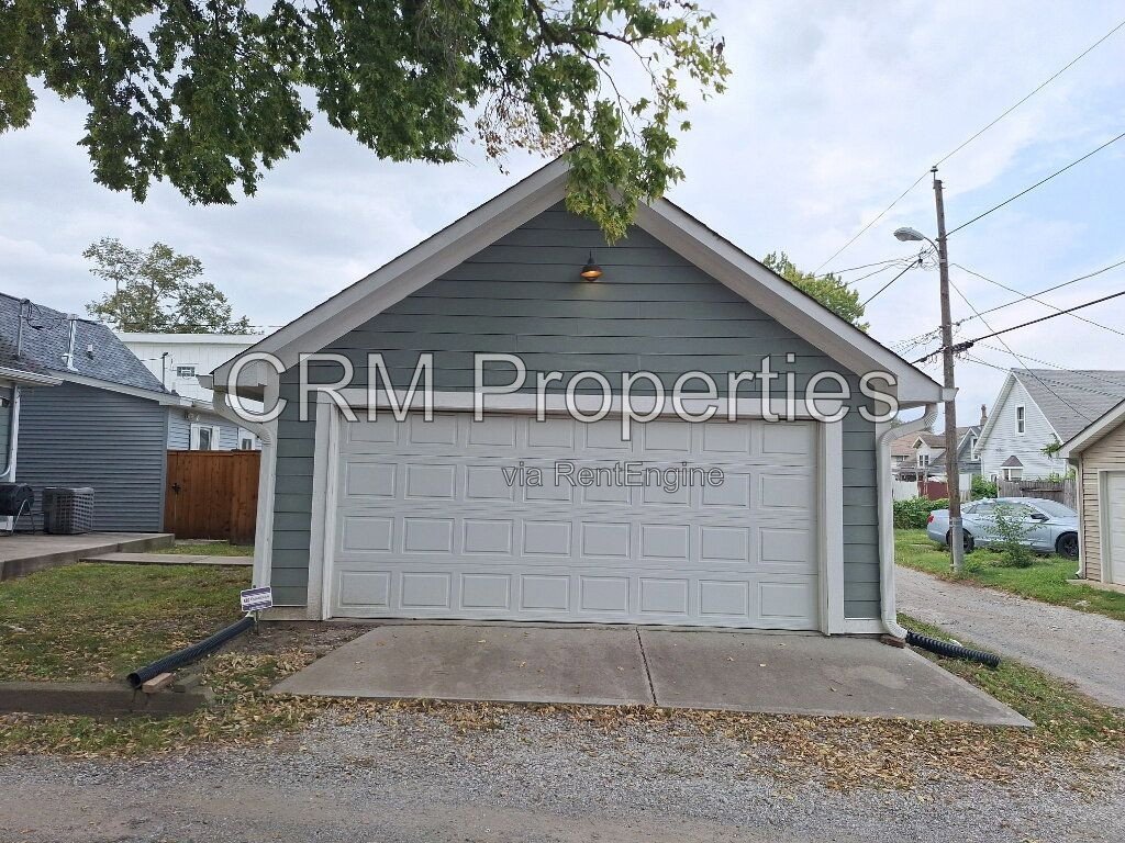 426 PARKWAY AVE. INDIANAPOLIS property image